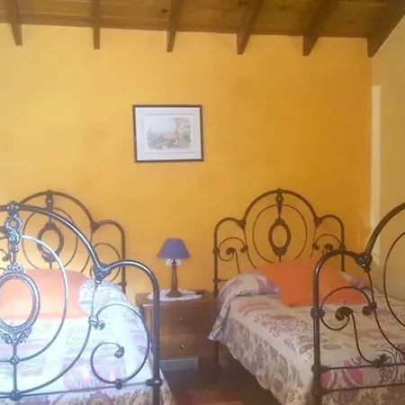 Holiday Calle La Piedra - 2 *